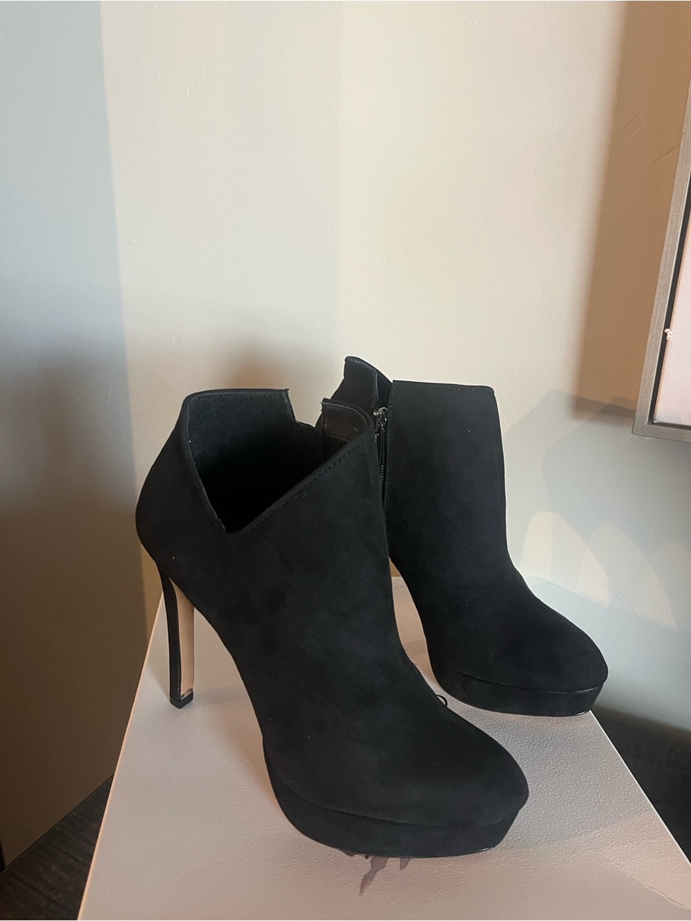Jessica Simpson Black Microsuede booties